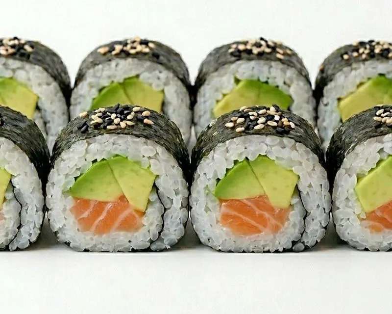 Avokado Sake Maki