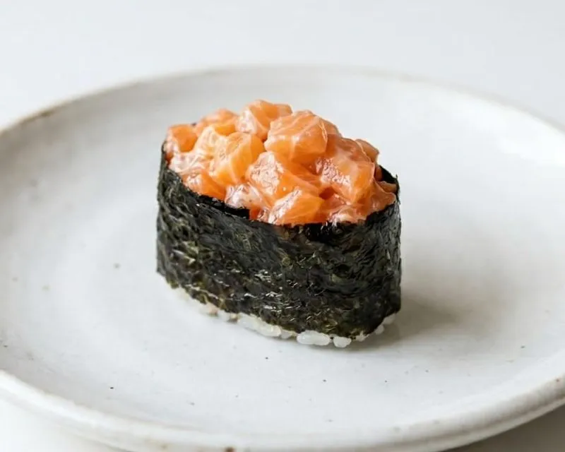 Salmon Gunkan